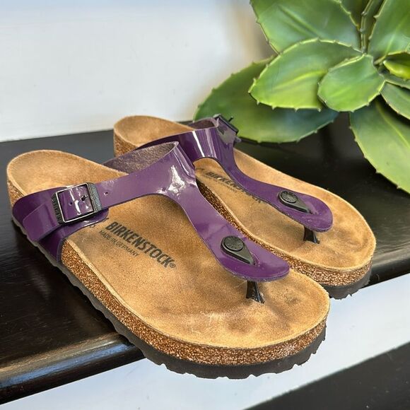 Birkenstock Shoes - BIRKENSTOCK Women's Gizeh Birko-Flor patent purple leather Sandals 39 like new